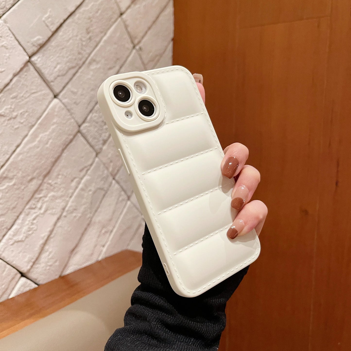 Funda Puffer para iPhone - Estilo Chaqueta de Plumas